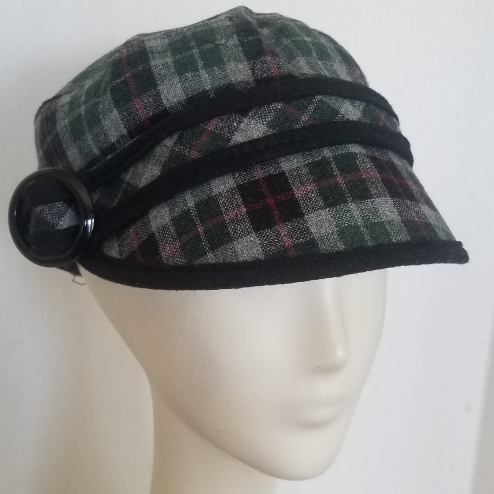 Green/Black Plaid Cap